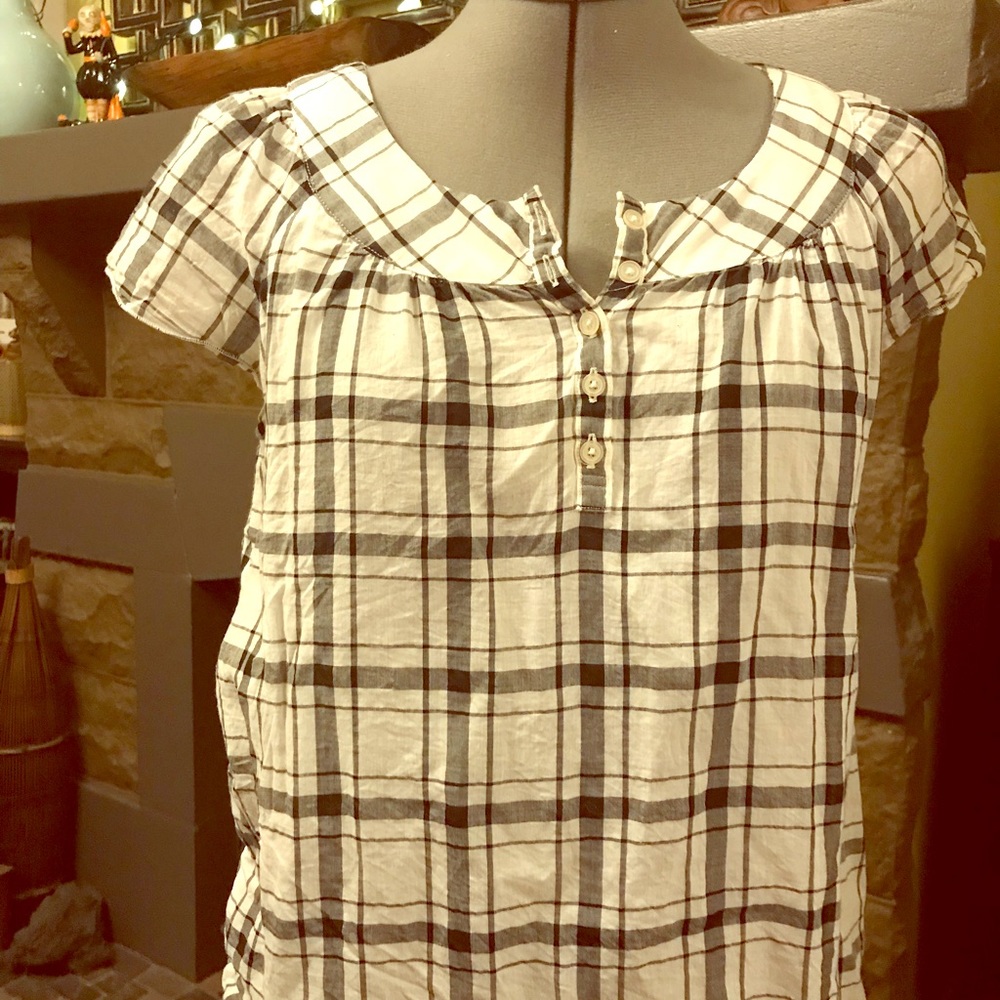 Black and white cotton top